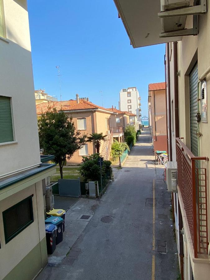 Euroresidence - Piazza Mazzini- 30 MT dal mare Lido di Jesolo Esterno foto